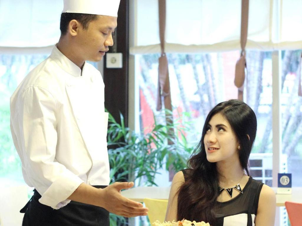 Country Heritage Resort Hotel Surabaya Luaran gambar