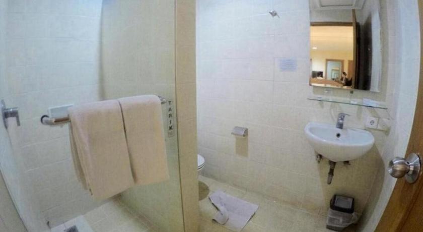 Country Heritage Resort Hotel Surabaya Luaran gambar